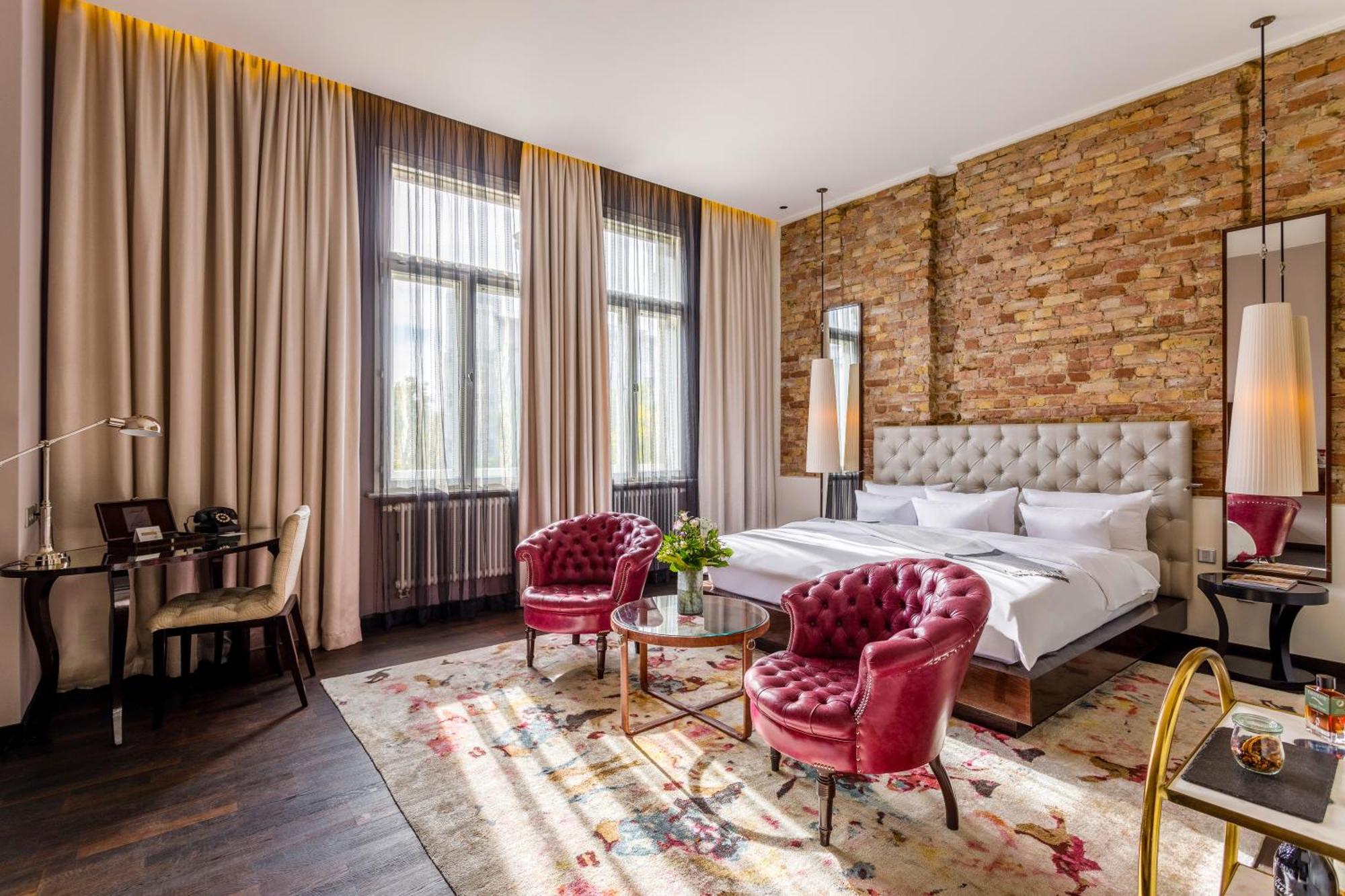 Zoo Hotel
